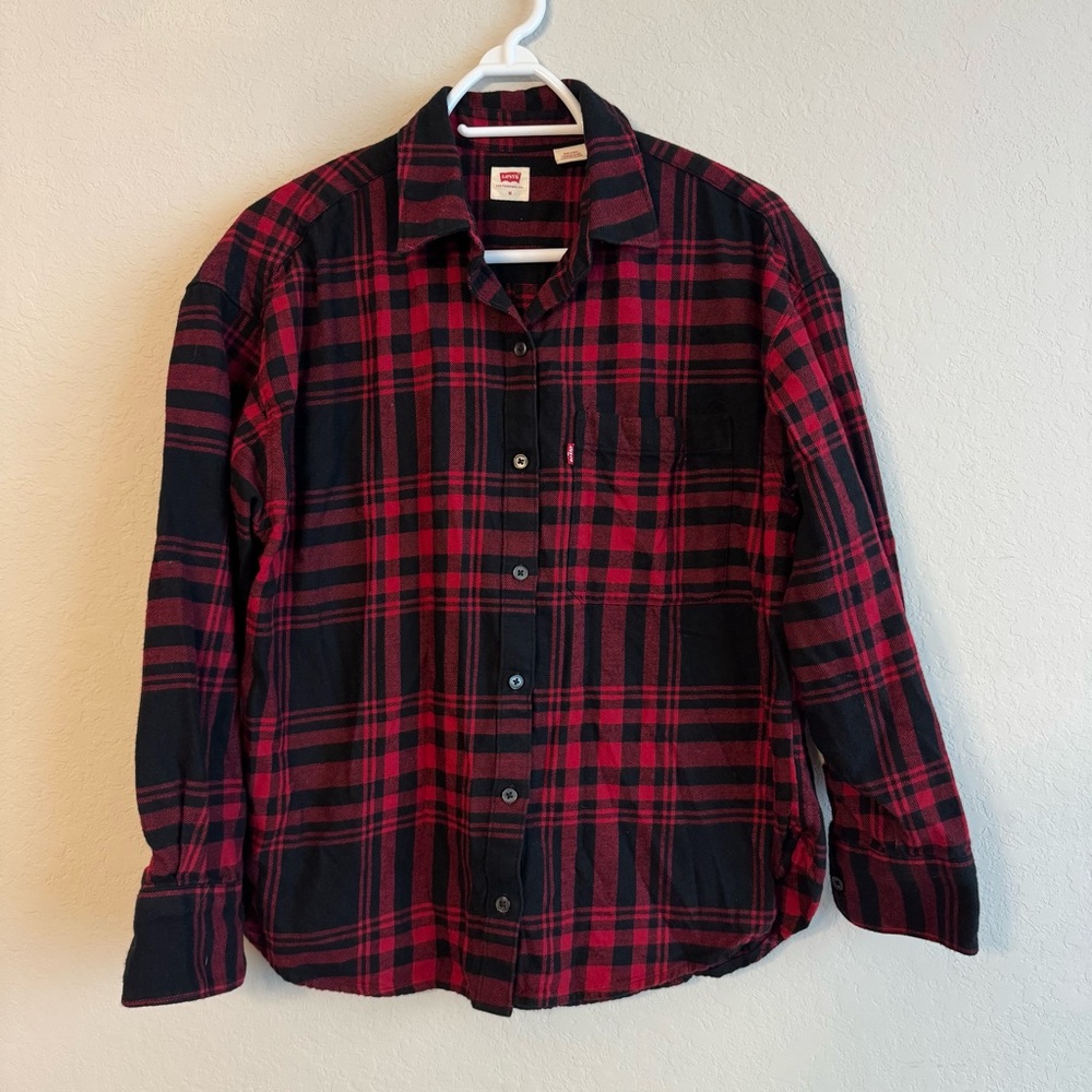 Levi's Red and Black Plaid Checkered Button Up Shirt M